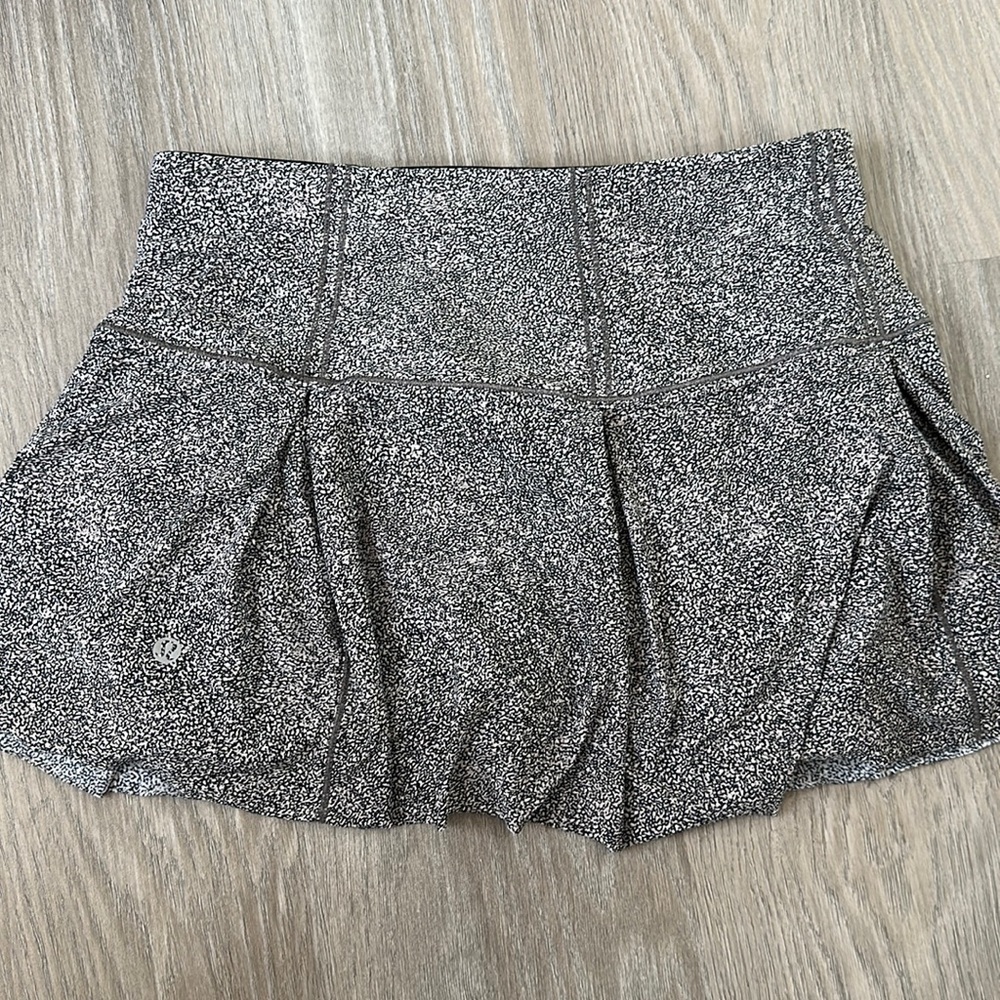 Lululemon Lost in Pace Skirt *Reg length 6